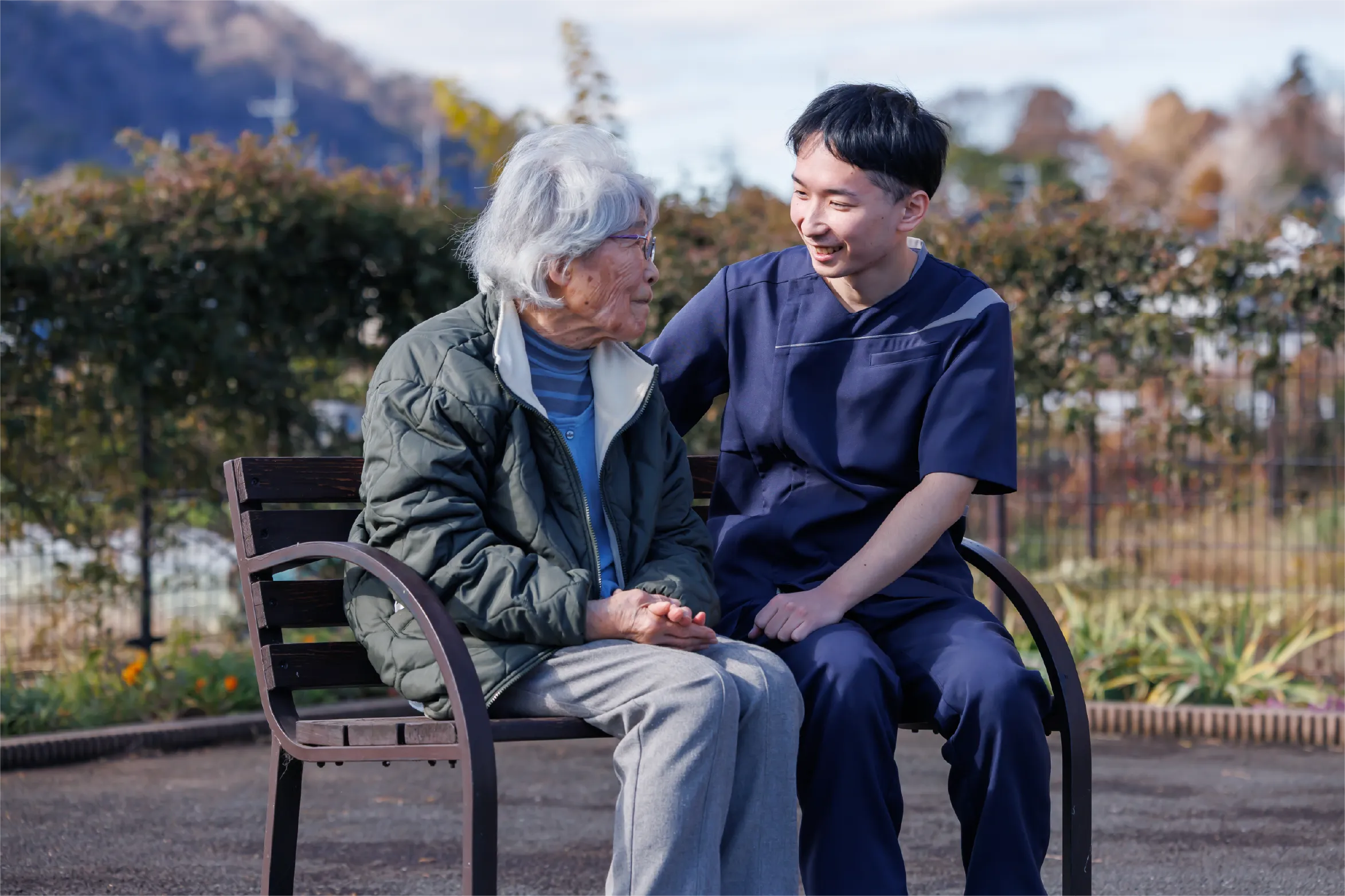 そっと寄り添いますひとりひとりの毎日にいつでも温かいこころで、