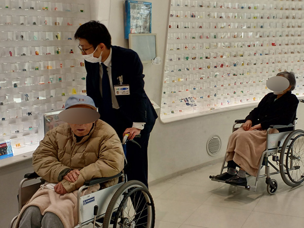 グリコ工場見学ツアー