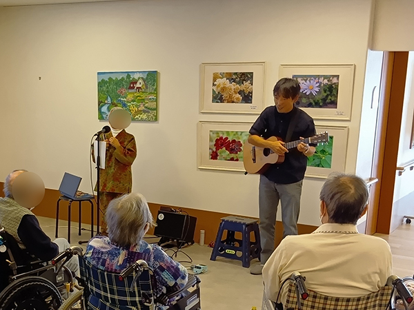 ハーモニカとギター演奏