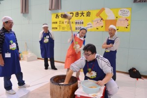 金山もちつき大会2018の1